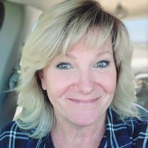 Meet your Posher, Shellie